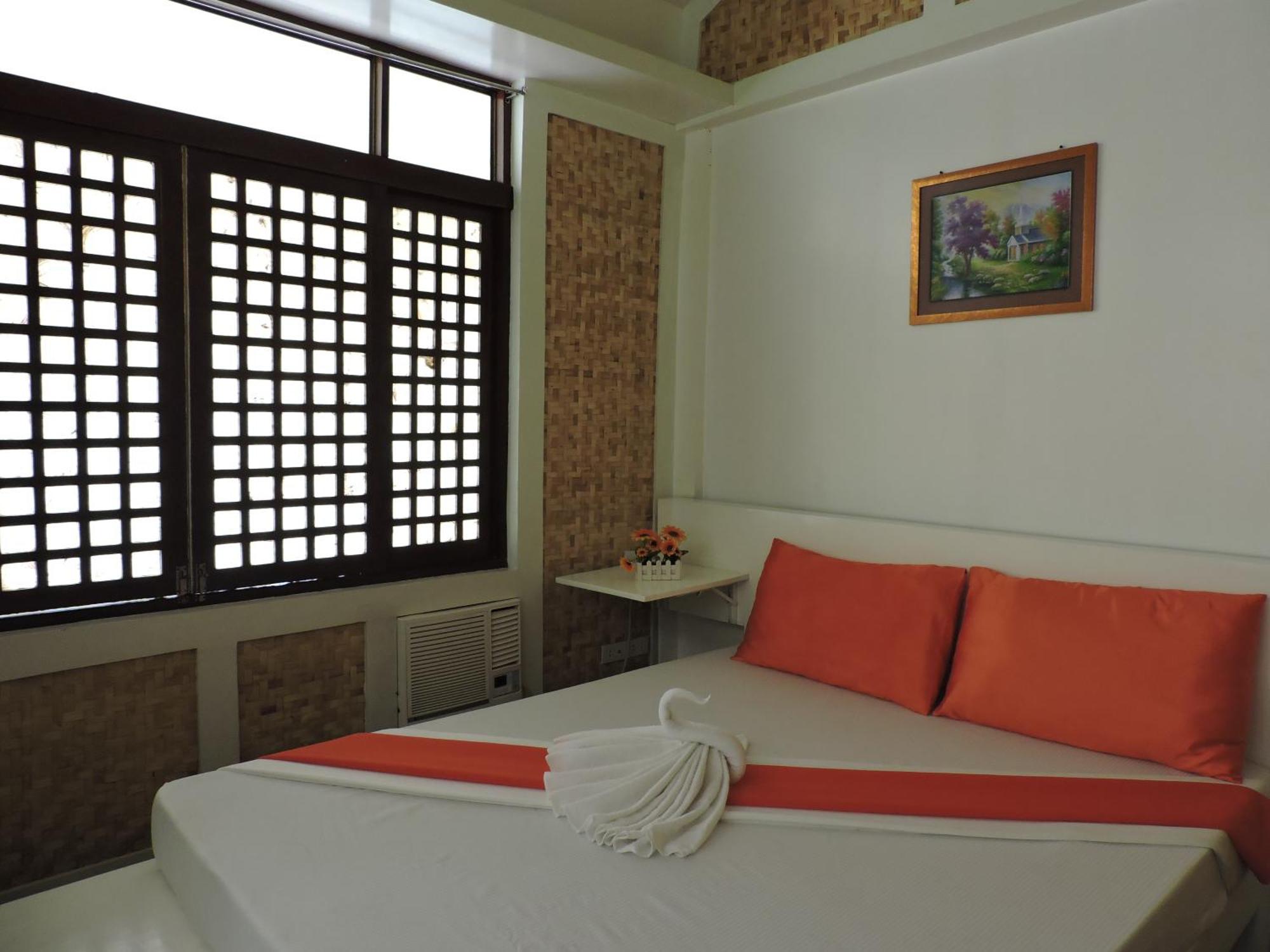 Orange Mangrove Pension House By Sms Hospitality Puerto Princesa Стая снимка